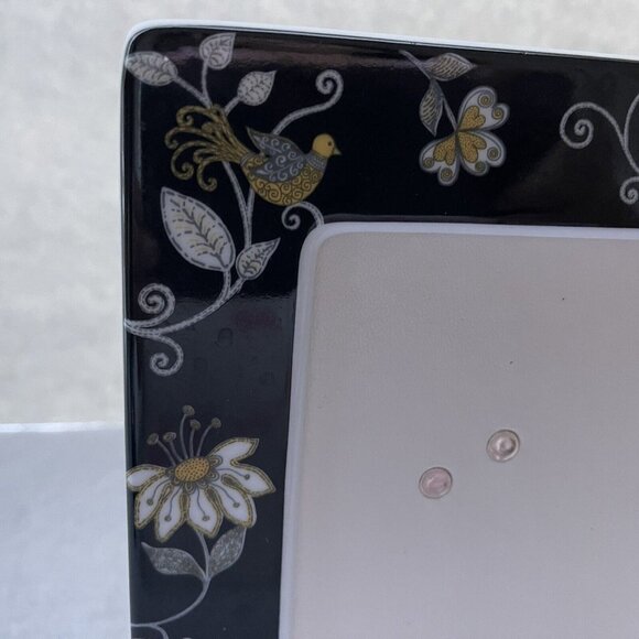 Vera Bradley Picture Frame Ceamic Bird of Paradise Black White Floral 4 x 6 - Picture 2 of 12
